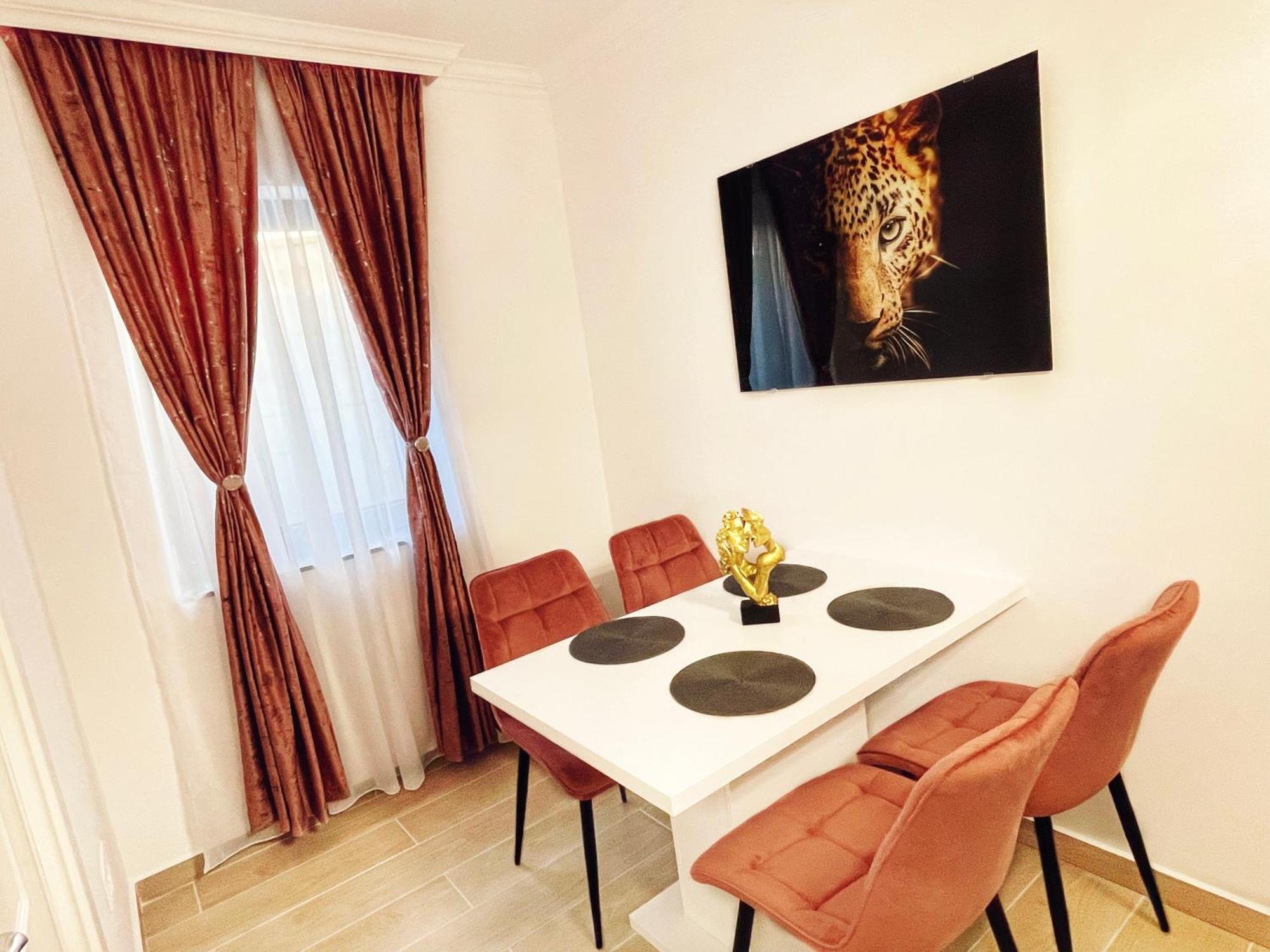 Rv Premium Apartments Арад Екстер'єр фото